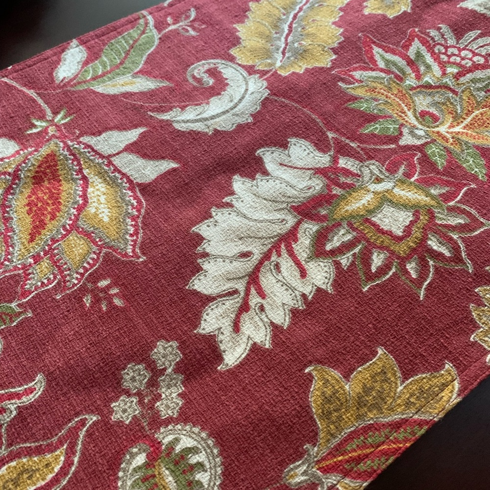 Table runner!